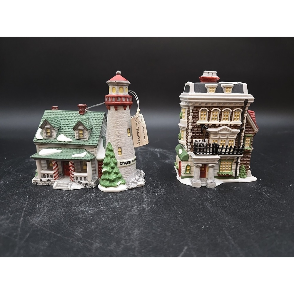 Dept 56 Heritage Village Craggy Cove Lighthouse & Crown Cricket‎ Inn Ornaments